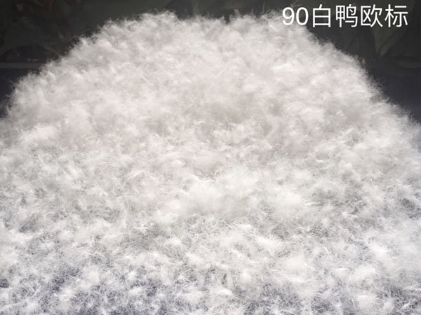 羽絨服廠家：羽絨服怎么洗最好？可以用洗衣機(jī)洗嗎？